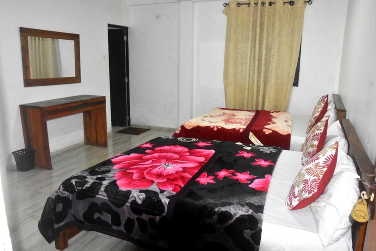 Unique View Nuwaraeliya Hotel Nuwara Eliya Buitenkant foto